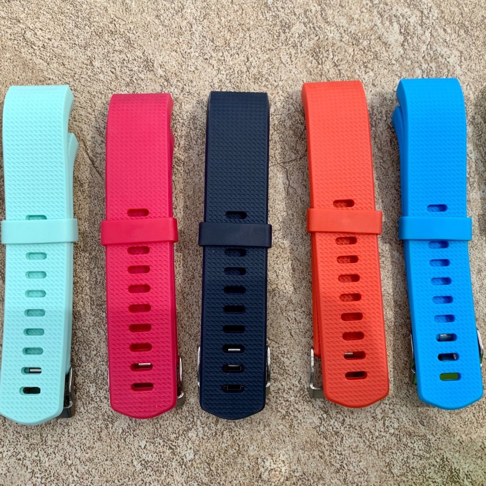 Fitbit Charge 2 Hr + Accessory Bundle - image 4